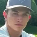 Я Adam, 19, из Всеволожска, ищу знакомство для на одну ночь