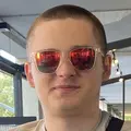 Артем из Ровно, мне 18, познакомлюсь для на одну ночь