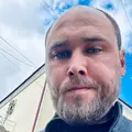 Михаил из Геленджика, ищу на сайте на одну ночь