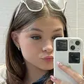 Я Ирина, 18, из Череповца, ищу знакомство для постоянных отношений