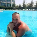 Олег из Нижнегорского, мне 34, познакомлюсь для регулярного секса