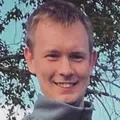 Я Дмитрий, 25, из Екатеринбурга, ищу знакомство для постоянных отношений