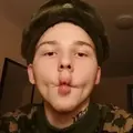 Владислав из Заречного, мне 19, познакомлюсь для виртуального секса