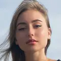 Полина из Кирова, мне 21, познакомлюсь для виртуального секса