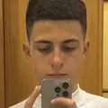 Я Артур, 18, из Гатчины, ищу знакомство для совместных путешествий