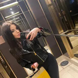 Я Нина, 24, из Санкт-Петербурга, ищу знакомство для секса на одну ночь
