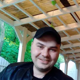 Я Игорь, 43, знакомлюсь для регулярного секса в Мукачеве