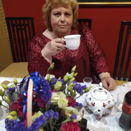 Я Ольга, 59, из Твери, ищу знакомство для постоянных отношений