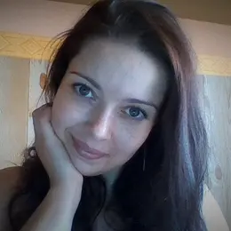 Елена из Лисичанска, ищу на сайте виртуальный секс