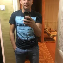 Кирилл из Санкт-Петербурга, мне 38, познакомлюсь для виртуального секса