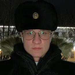 Я Кирилл, 19, знакомлюсь для секса на одну ночь в Североморске