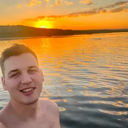 Я Егор, 26, из Новочеркасска, ищу знакомство для секса на одну ночь