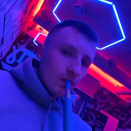 Andriy из Киева, мне 27, познакомлюсь для виртуального секса