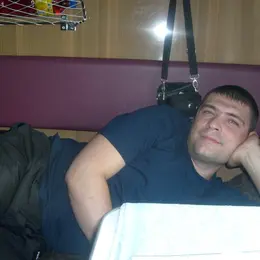 Дмитрий из Углегорска, ищу на сайте секс на одну ночь