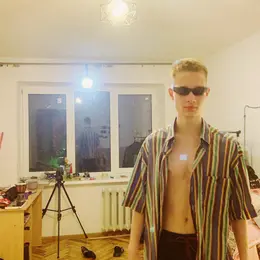 Я Андрей, 22, из Днепра, ищу знакомство для регулярного секса