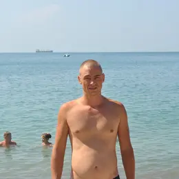 Я Антон, 44, из Сорочинска, ищу знакомство для регулярного секса