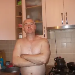 Олег из Бердянска, ищу на сайте секс на одну ночь