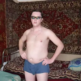 Алексей из Златоуста, мне 46, познакомлюсь для регулярного секса