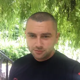 Сергей из Киева, мне 39, познакомлюсь для совместных путешествий