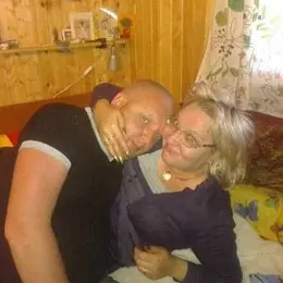 Мы Юлия И Александр, 44, из Санкт-Петербурга, ищу знакомство для дружбы