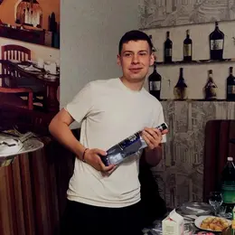 Игорь из Уссурийска, мне 22, познакомлюсь для секса на одну ночь