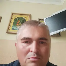 Я Андрій, 43, из Львова, ищу знакомство для общения