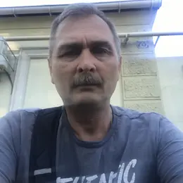 Егор из Одессы, ищу на сайте секс на одну ночь