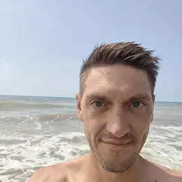 Я Алексей, 39, из Тамани, ищу знакомство для регулярного секса
