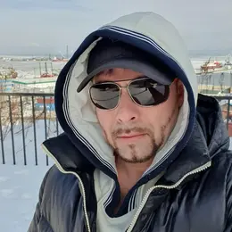 Я Денис, 44, из Корсакова, ищу знакомство для регулярного секса