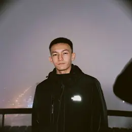 Я Meirzhan, 19, знакомлюсь для регулярного секса в Алматы
