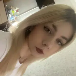 Я Вика, 20, из Хабаровска, ищу знакомство для совместных путешествий