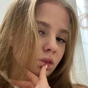 Я Милена, 19, знакомлюсь для приятного времяпровождения в Волгограде