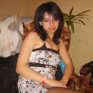 Я Анжела, 19, из Андреева, ищу знакомство для регулярного секса