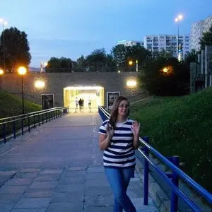 Диана из Новоазовска, мне 23, познакомлюсь для виртуального секса