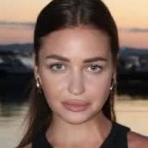Юлианна из Москвы, мне 21, познакомлюсь для без обязательств