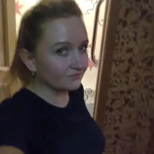 Алёна из Серпухова и ищу парня для регулярного секса