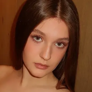 Я Мія, 19, знакомлюсь для на одну ночь в Киеве