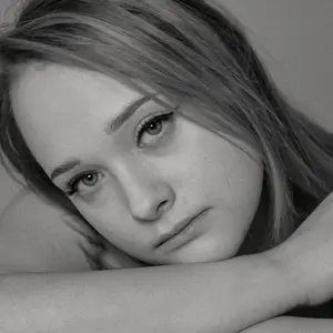 Я Ангелина, 22, знакомлюсь для открытые отношения в Санкт-Петербурге