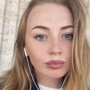 Я Кристина, 26, знакомлюсь для совместных путешествий в Смоленске