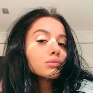 Я Ника, 27, из Караганды, ищу знакомство для совместных путешествий