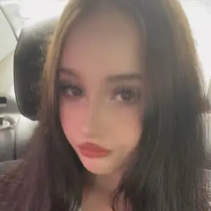Я Лая, 19, знакомлюсь для открытые отношения в Астрахани