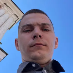 Я Евгений, 22, знакомлюсь для на одну ночь в Москве