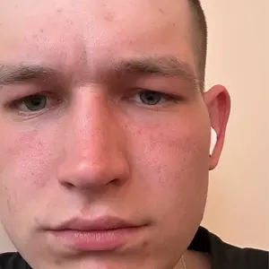 Я Роман, 19, из Санкт-Петербурга, ищу знакомство для без обязательств
