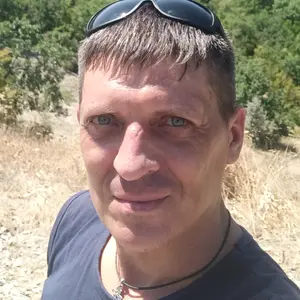 Я Влад, 40, из Москвы, ищу знакомство для приятного времяпровождения