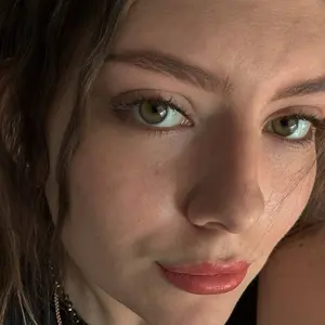 Я Лора, 23, знакомлюсь для общения в Белгороде