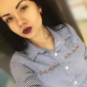 Катя из Новозыбкова, мне 25, познакомлюсь с парнем или девушкой для регулярного секса