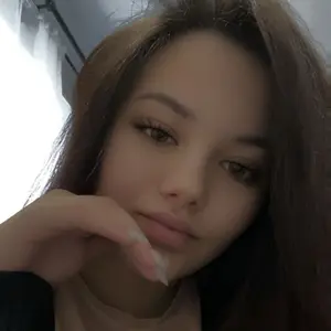 Я Полина, 18, знакомлюсь для общения в Тюмени