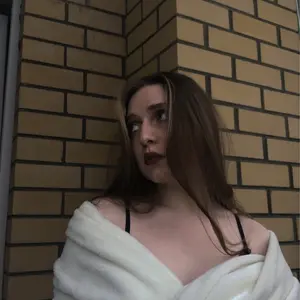 Я Ксения, 19, знакомлюсь для секса на одну ночь в Владимире