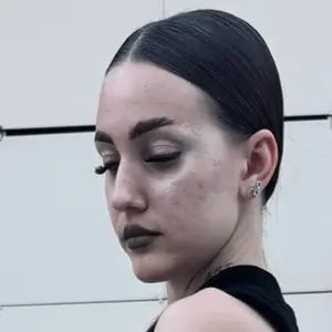 Я Аля, 20, из Магнитогорска, ищу знакомство для общения