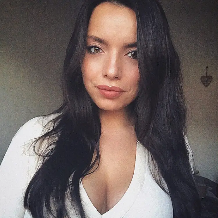 Я Маша, 25, из Киева, ищу знакомство для секса на одну ночь